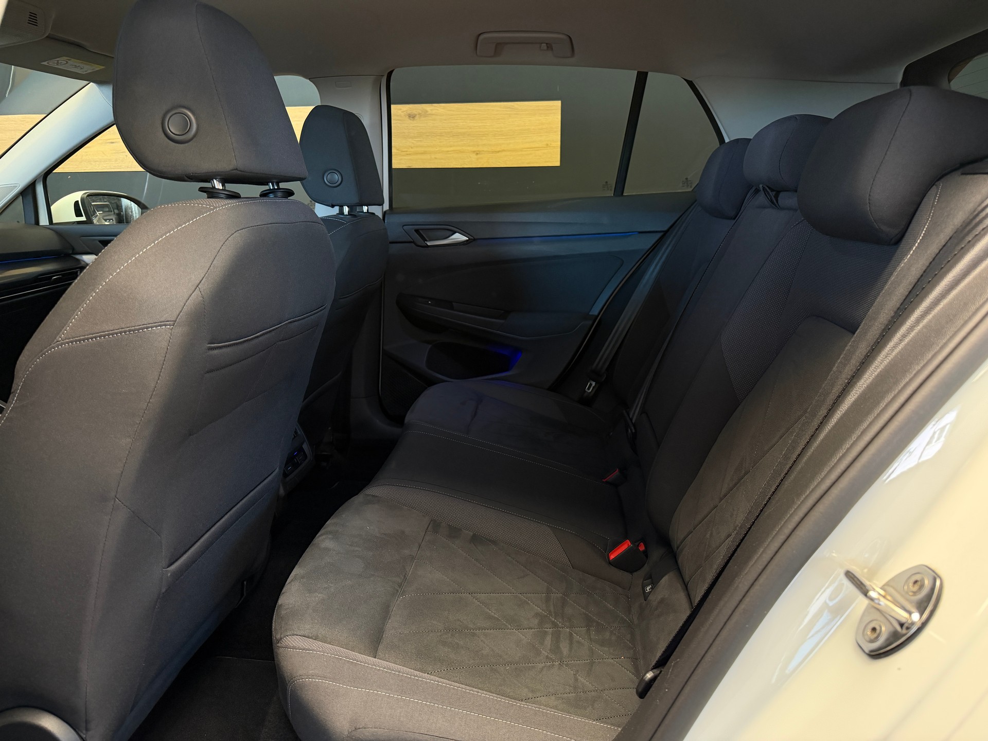 VW Golf 1.5 eTSI mHEV ACT Style DSG-image-16