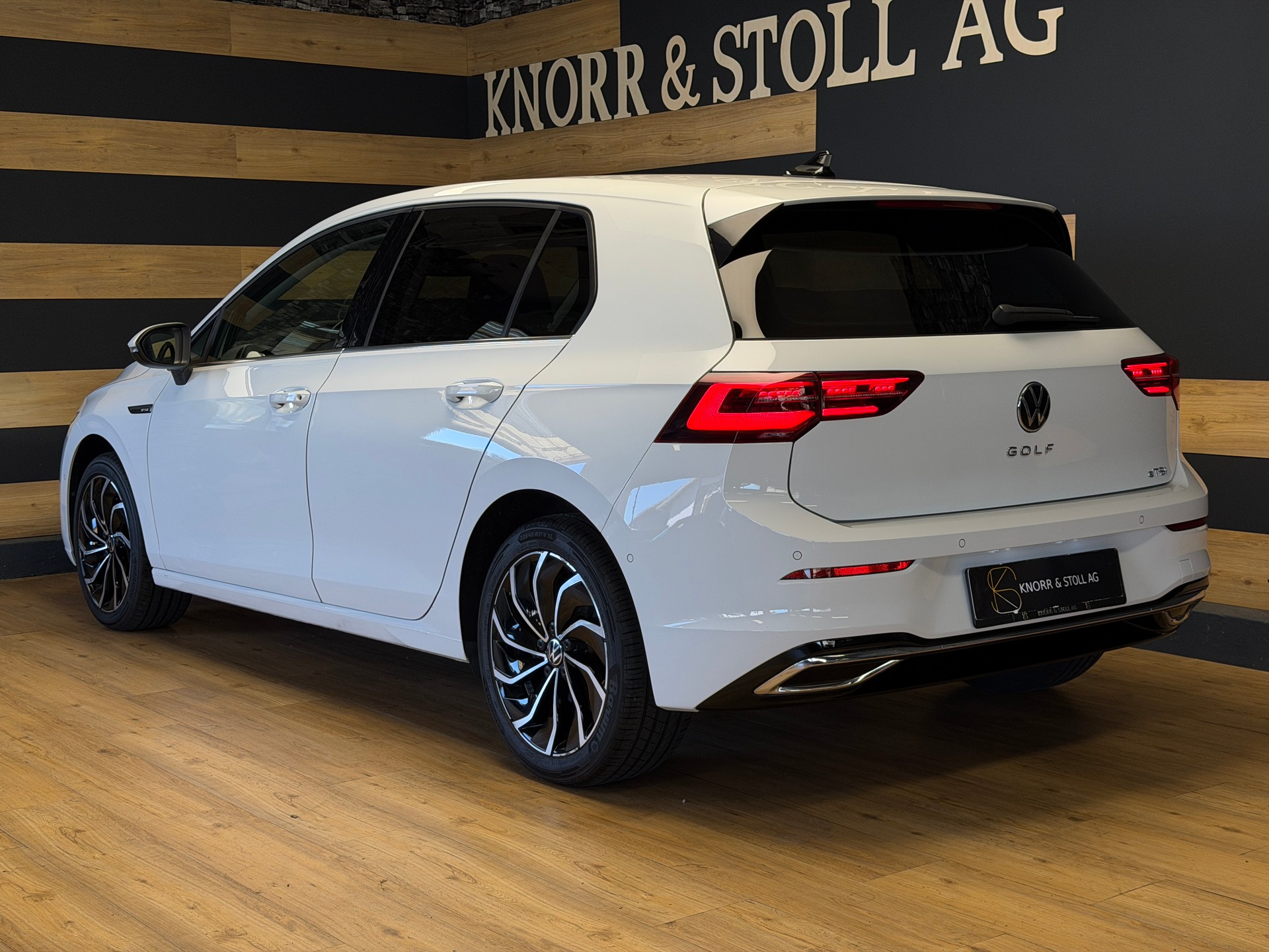VW Golf 1.5 eTSI mHEV ACT Style DSG-image-5