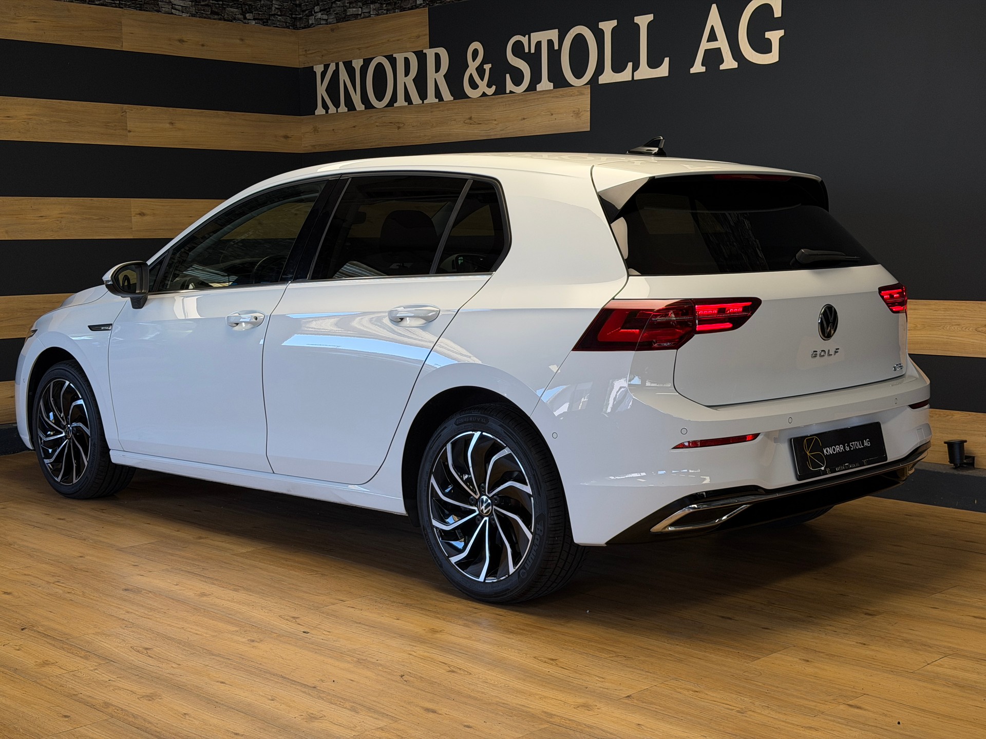 VW Golf 1.5 eTSI mHEV ACT Style DSG-image-6