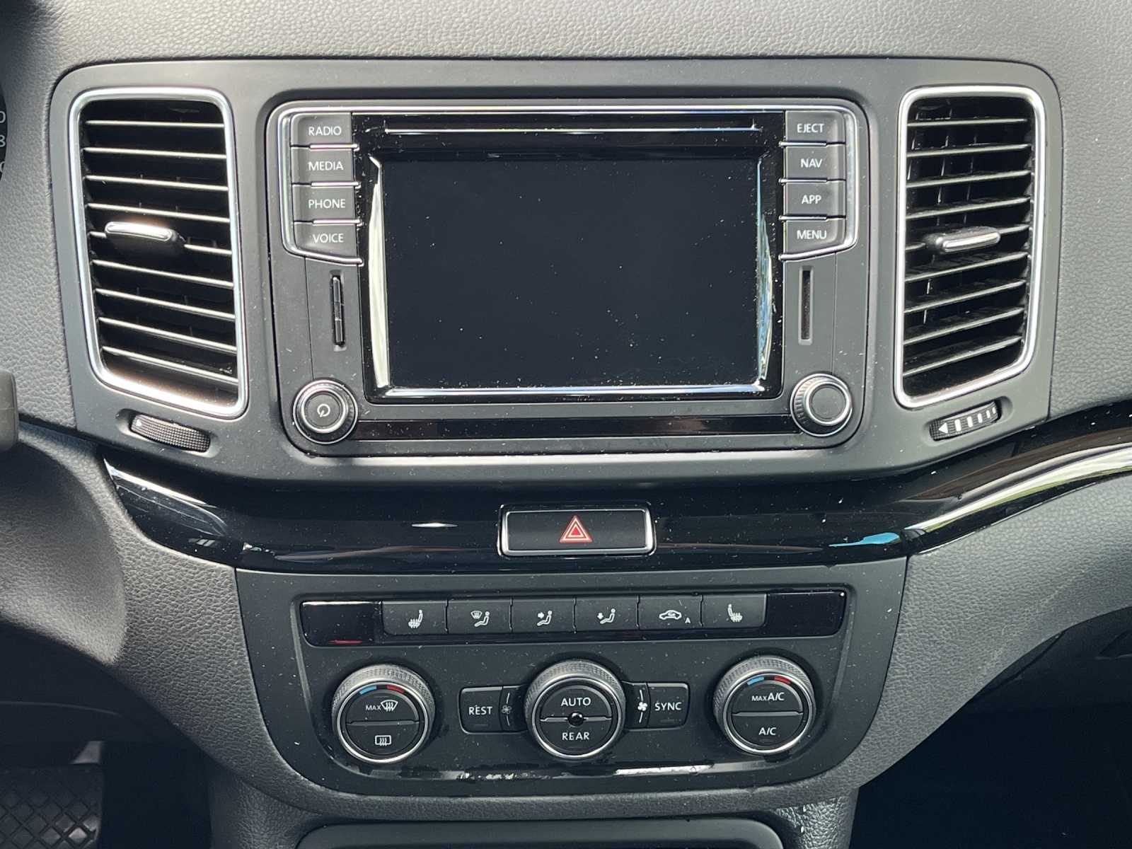 VW Sharan 2.0 TDI BMT Highline 4Motion DSG-image-10