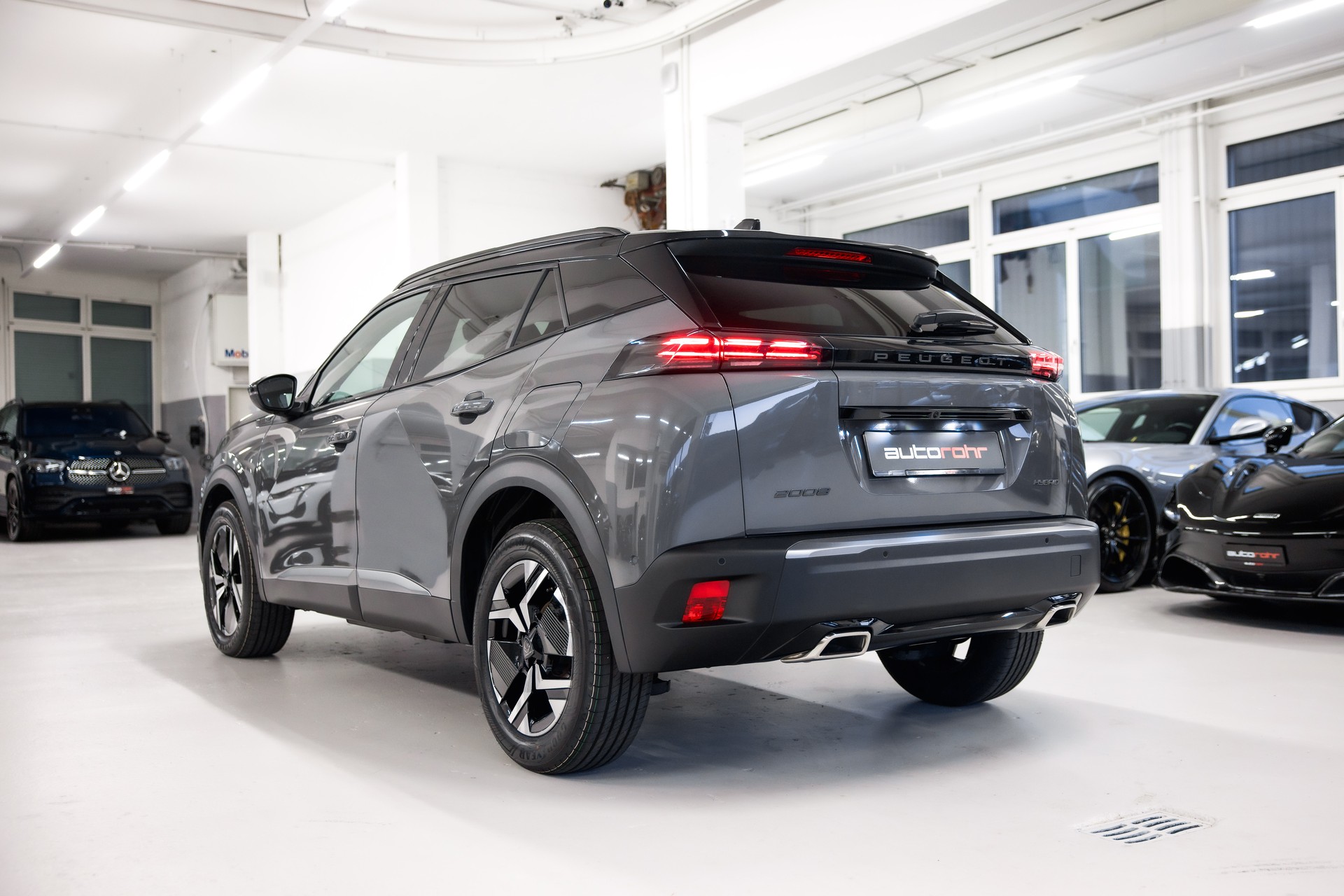 PEUGEOT 2008 1.2 145 MHEV GT Automat *CH-FHZ*-image-6