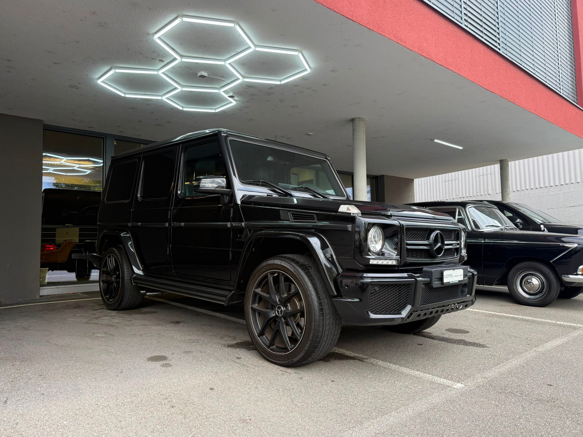 MERCEDES-BENZ G 63 AMG *Harman/ Kardon* *Schiebedach* *ACC* Speedshift Plus 7G-Tronic-showroom-element-2