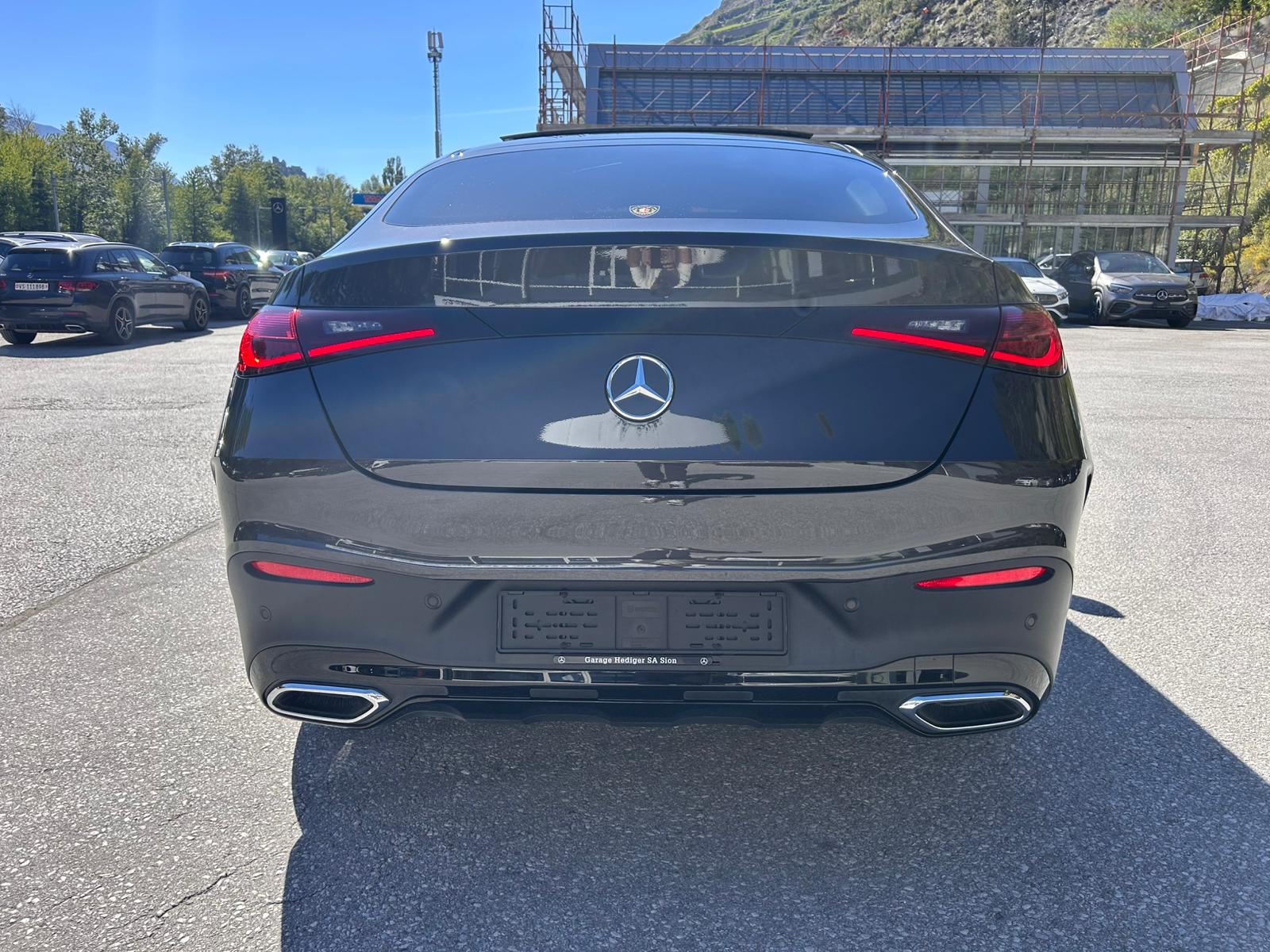 MERCEDES-BENZ GLC Coupé 300 4M 9G-T AMG Line-showroom-element-3