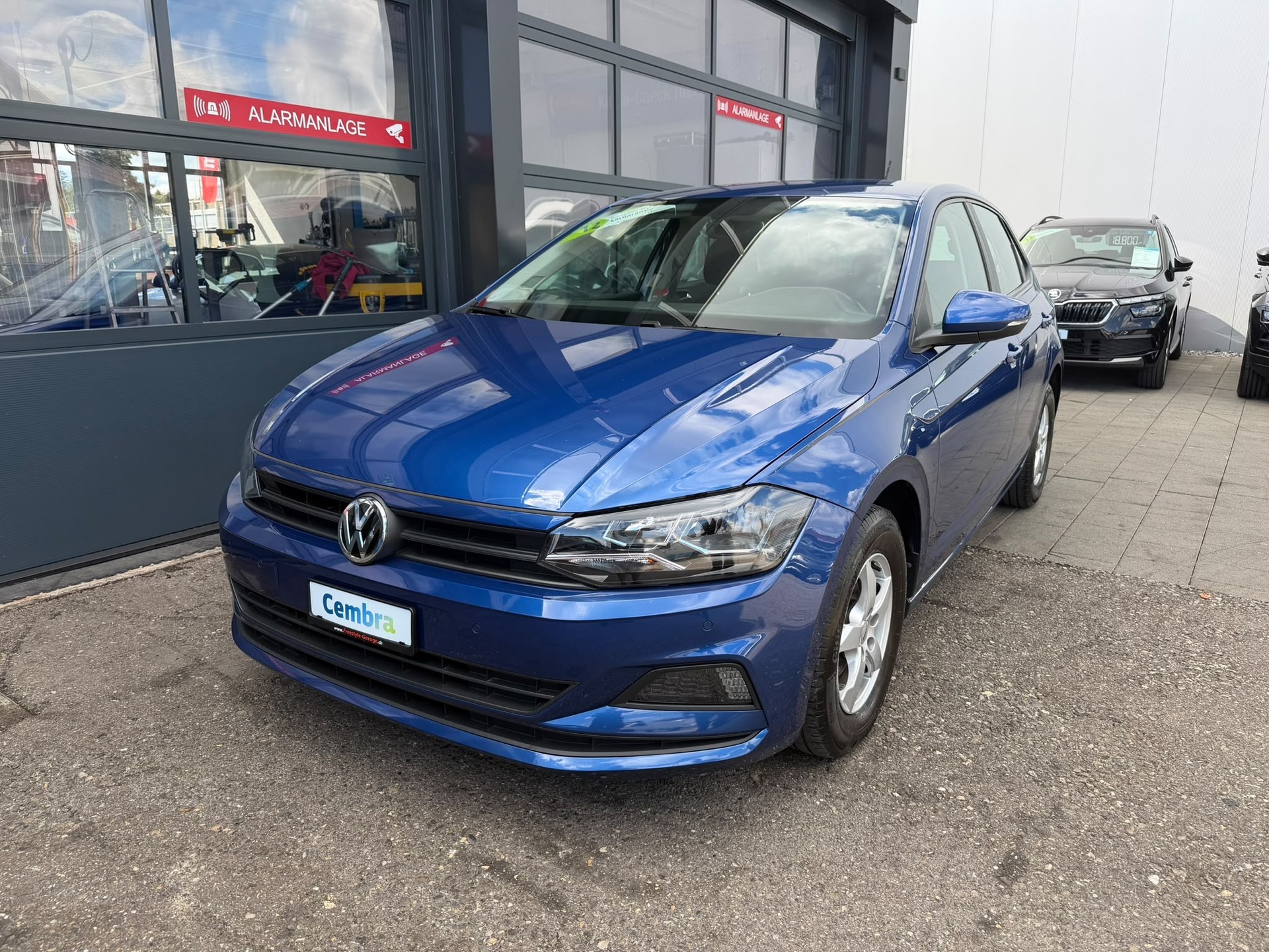 VW Polo 1.0 BMT Trendline-showroom-element-1