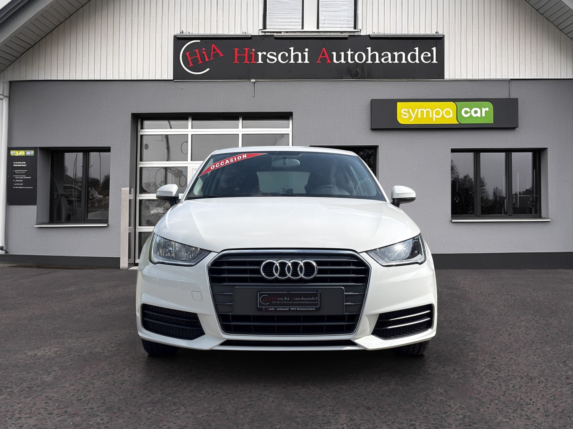 AUDI A1 1.0 TFSI S-tronic-showroom-element-2