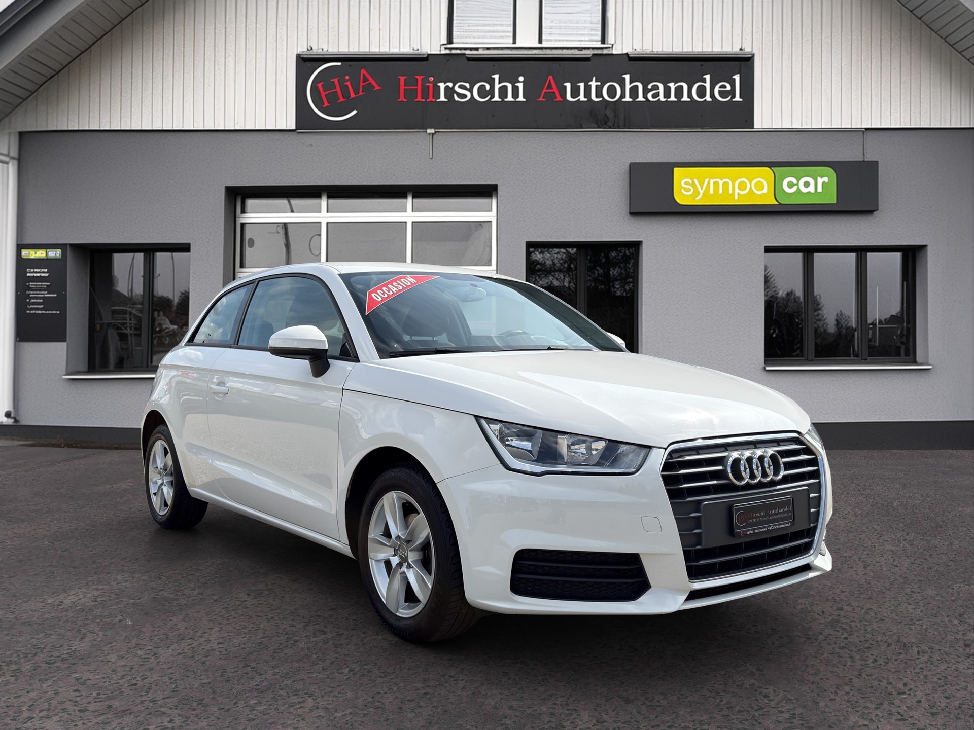 AUDI A1 1.0 TFSI S-tronic-showroom-element-1