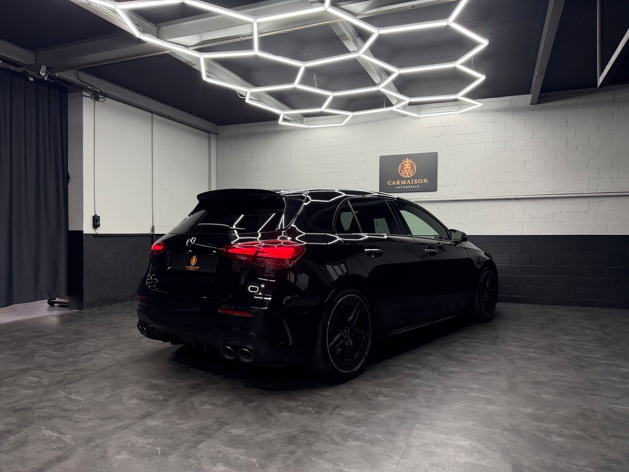 MERCEDES-BENZ A 45 S AMG 4Matic+ Speedshift | Facelift | 360° Kamera | Ambientebeleuchtung-image-9
