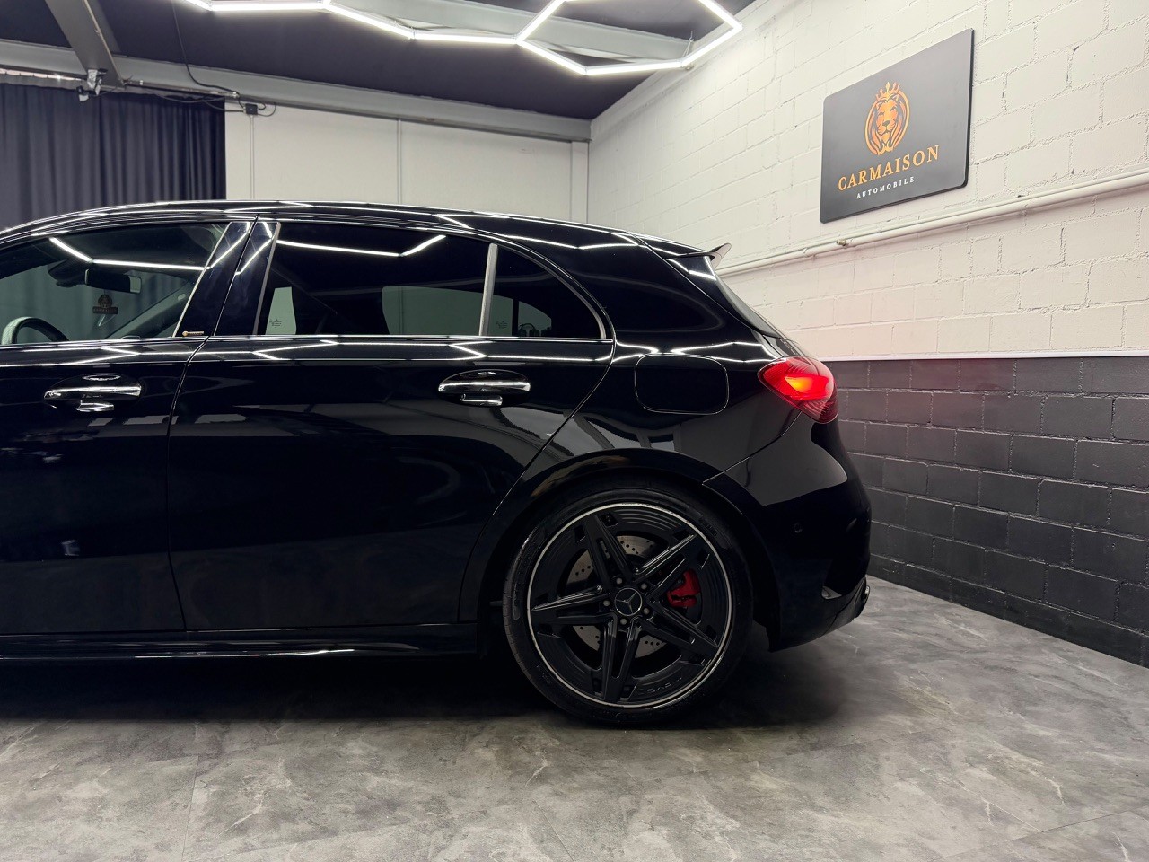 MERCEDES-BENZ A 45 S AMG 4Matic+ Speedshift | Facelift | 360° Kamera | Ambientebeleuchtung-image-4