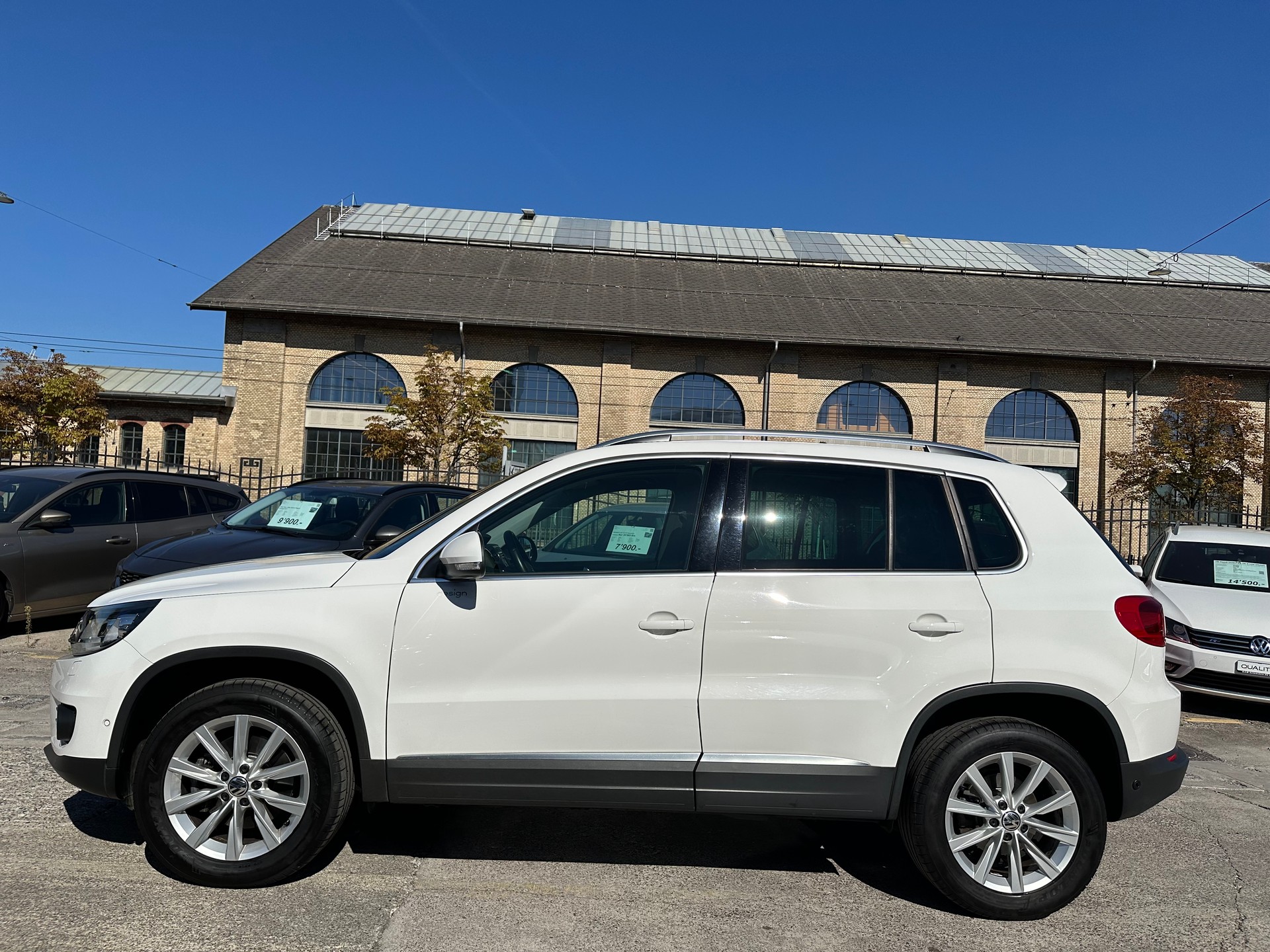 VW Tiguan 2.0 TSI Sport&Style 4Motion DSG-showroom-element-3