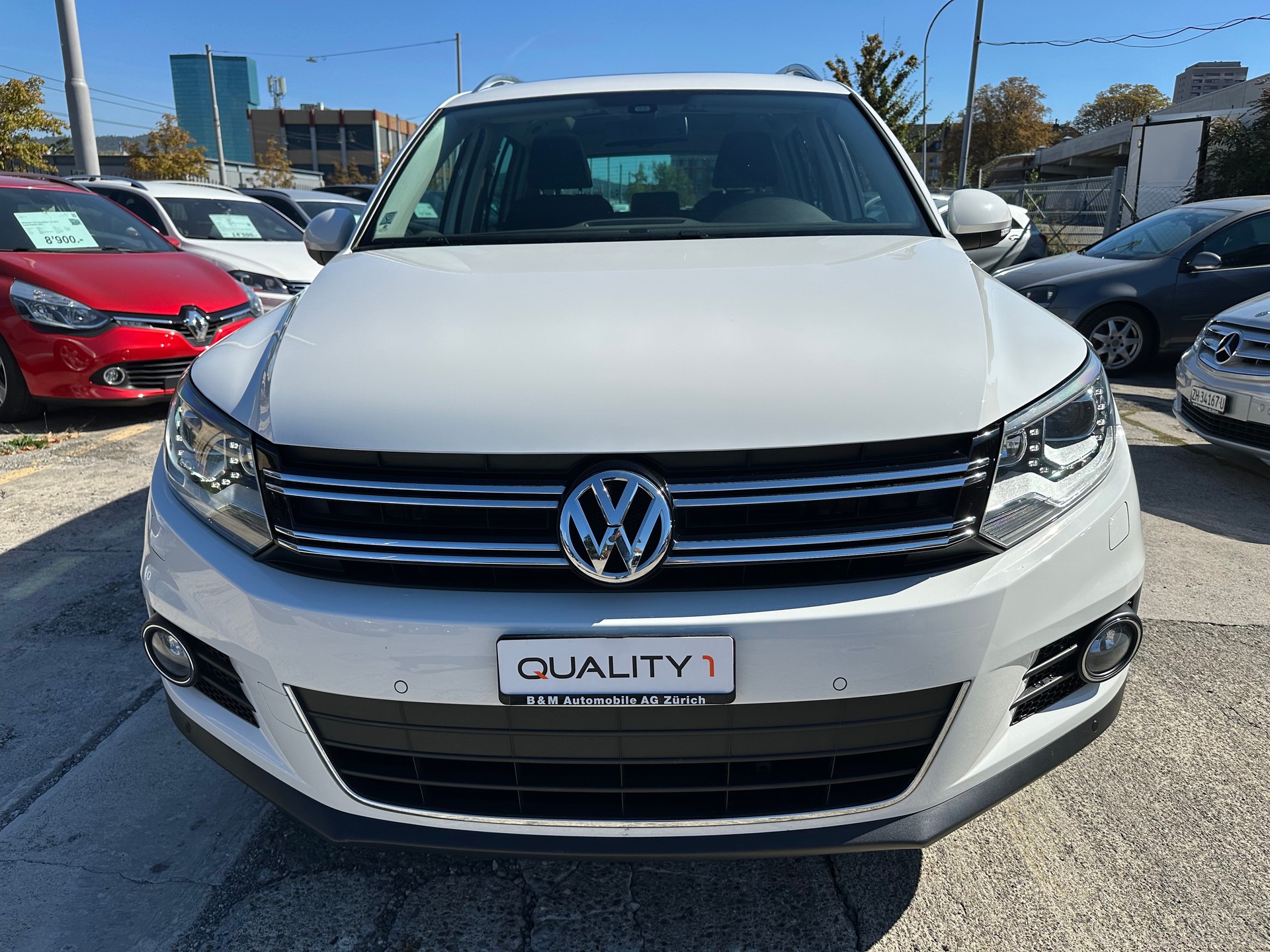 VW Tiguan 2.0 TSI Sport&Style 4Motion DSG-showroom-element-1