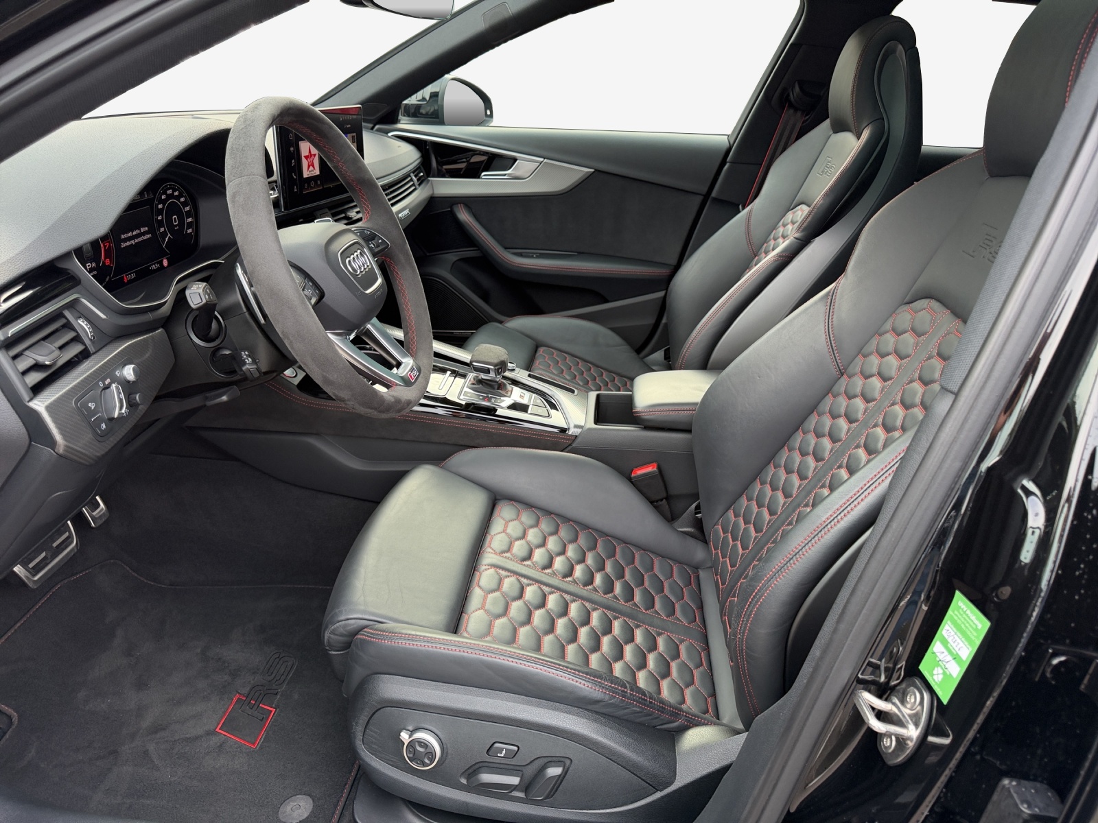 AUDI RS4 Avant quattro tiptronic-image-7