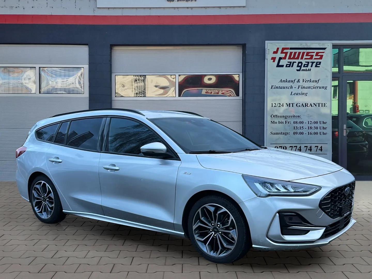 FORD Focus 1.0 MHEV ST-Line X Automat 155PS mit B&O Soundsystem & Werksgarantie-showroom-element-1