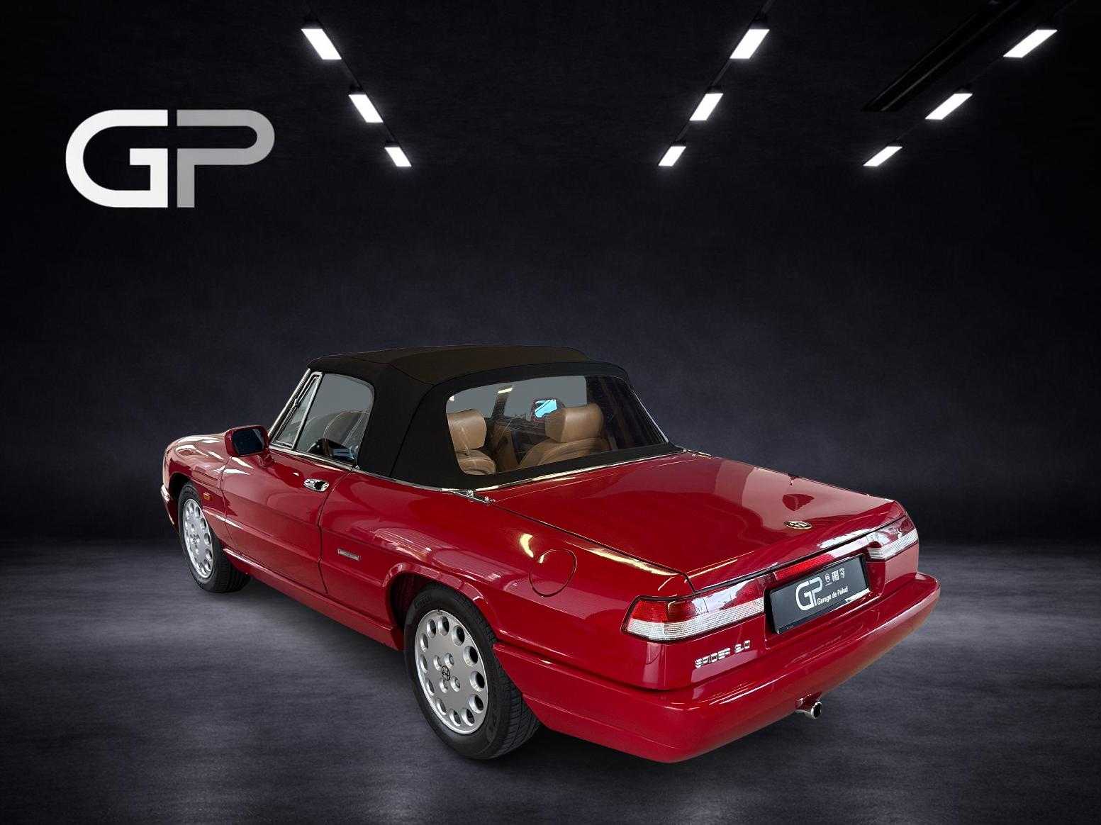 ALFA ROMEO Spider 2.0-showroom-element-2