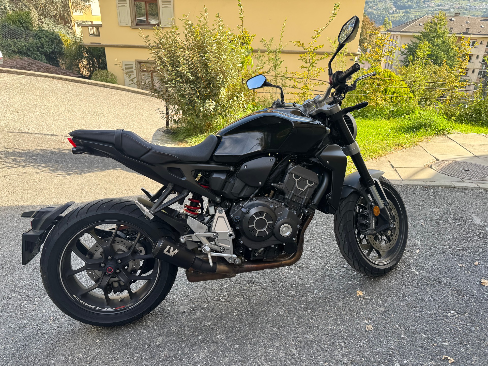 HONDA CB 1000 R ABS-image-0