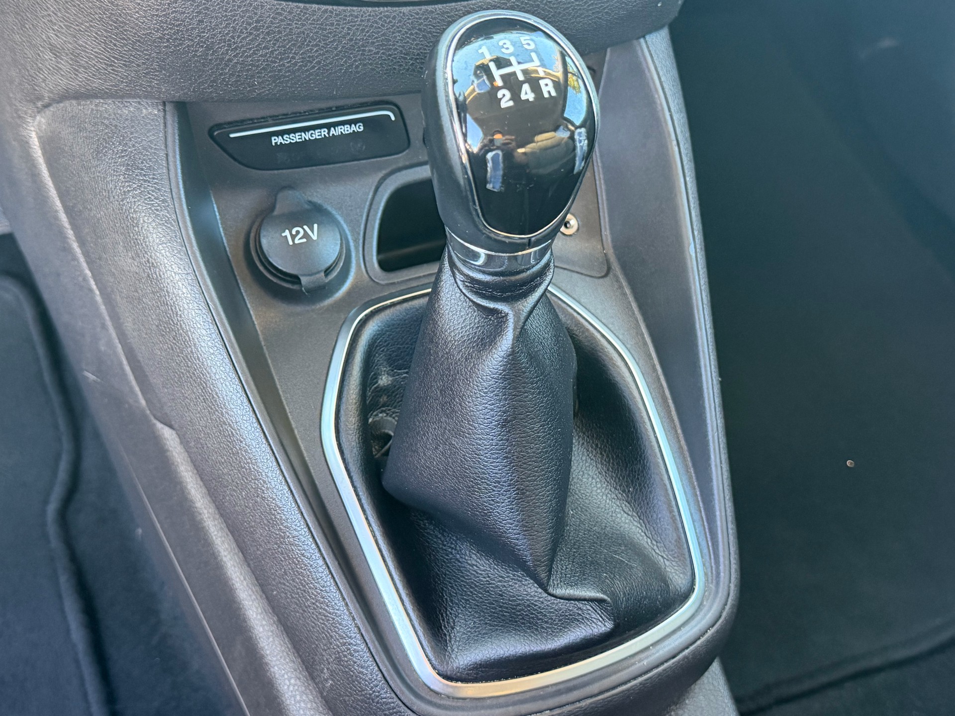 FORD Tourneo Courier 1.0 SCTi Trend-image-15