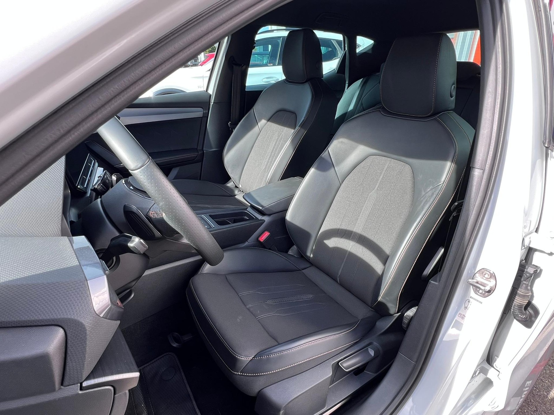 CUPRA Leon 2.0 TSI DSG-image-6