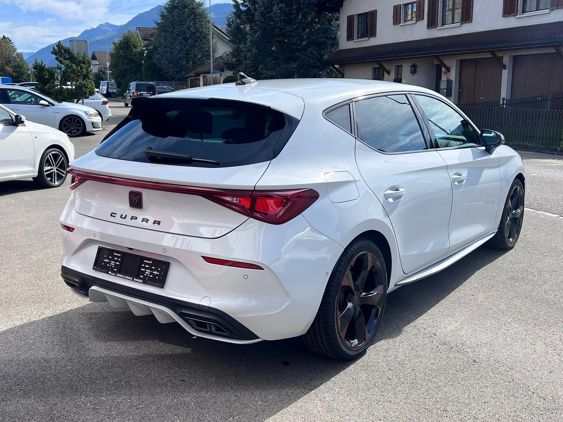 CUPRA Leon 2.0 TSI DSG-showroom-element-2