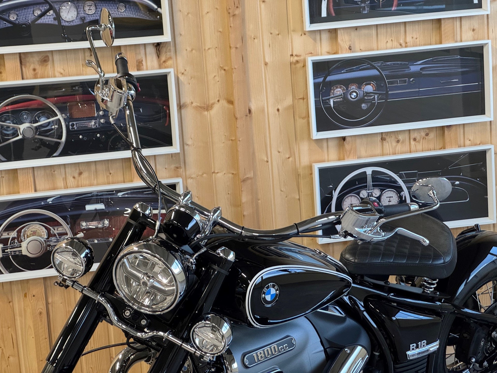 BMW R 18 Classic-image-10
