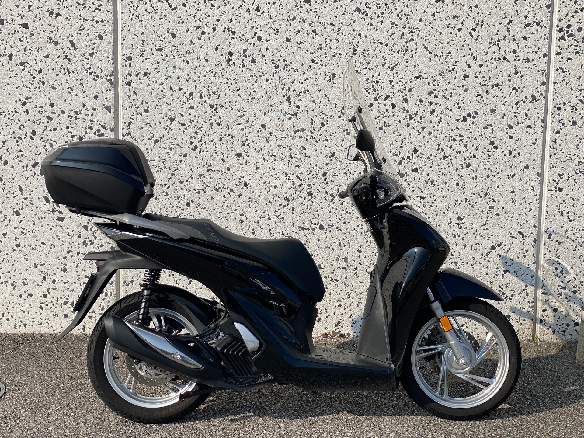 HONDA SH150A-image-0