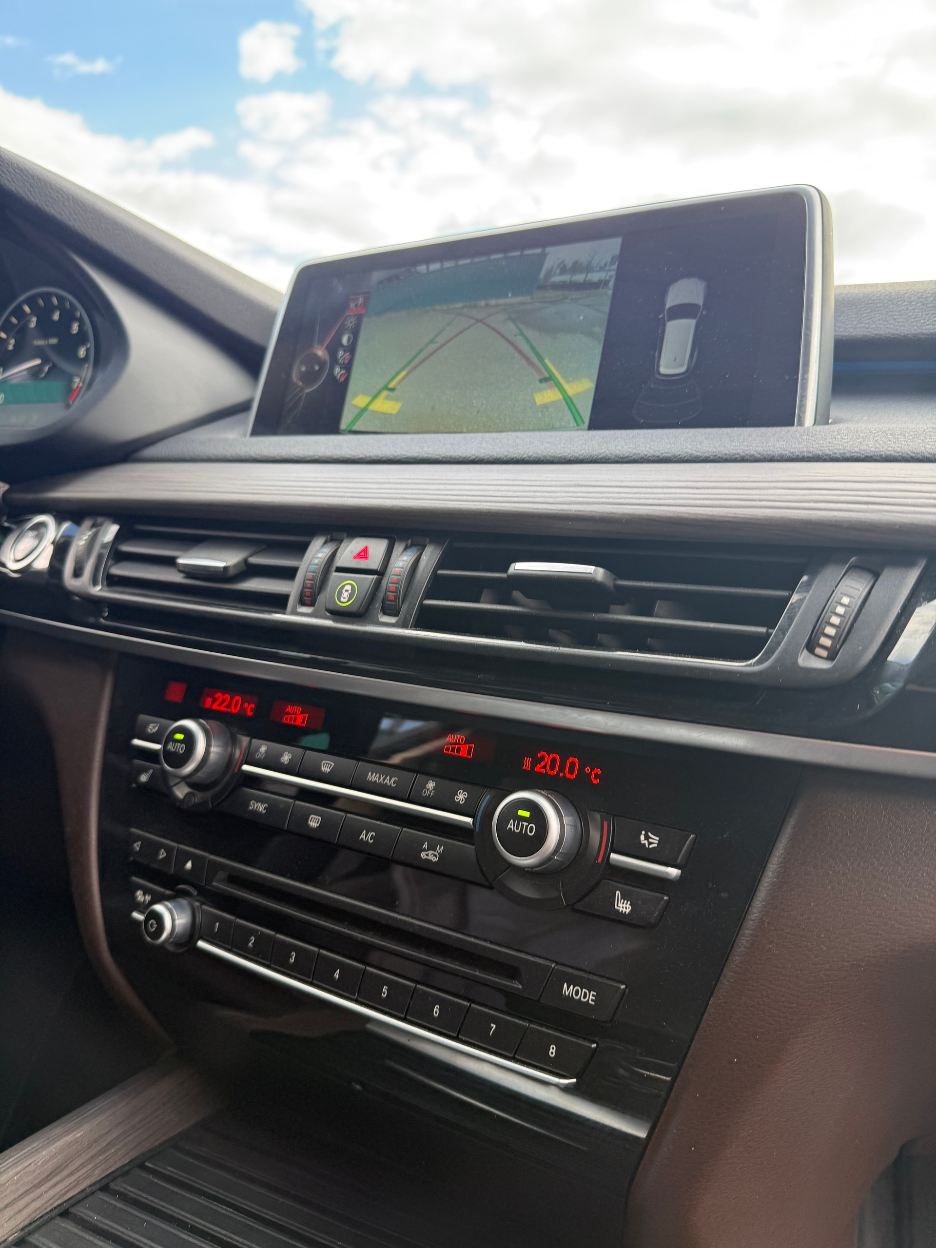 BMW X5 xDrive 35i Steptronic-image-11