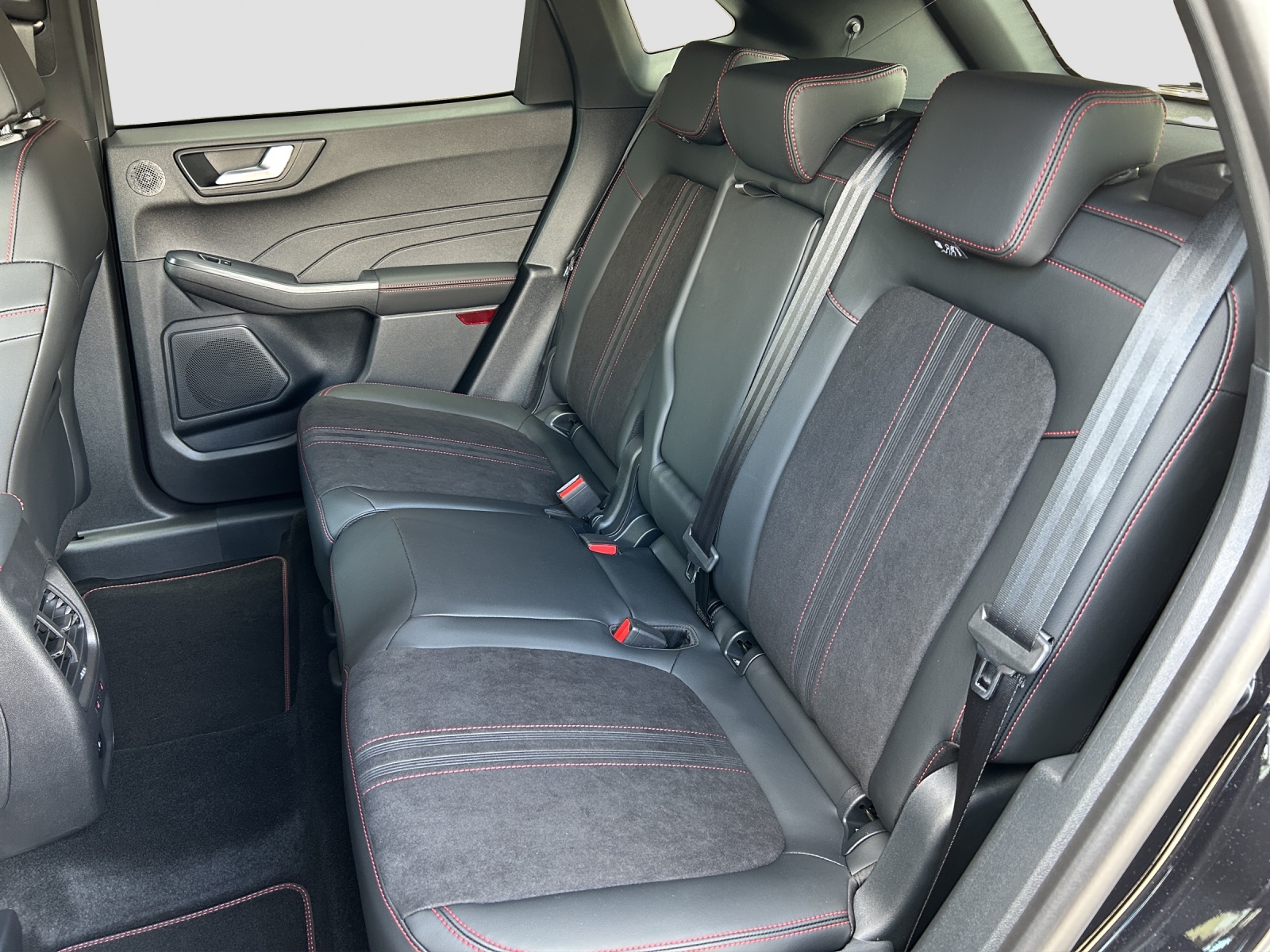 FORD Kuga 2.5 FHEV ST-Line X 4WD - Anhängekupplung - 360°Kamera-image-6