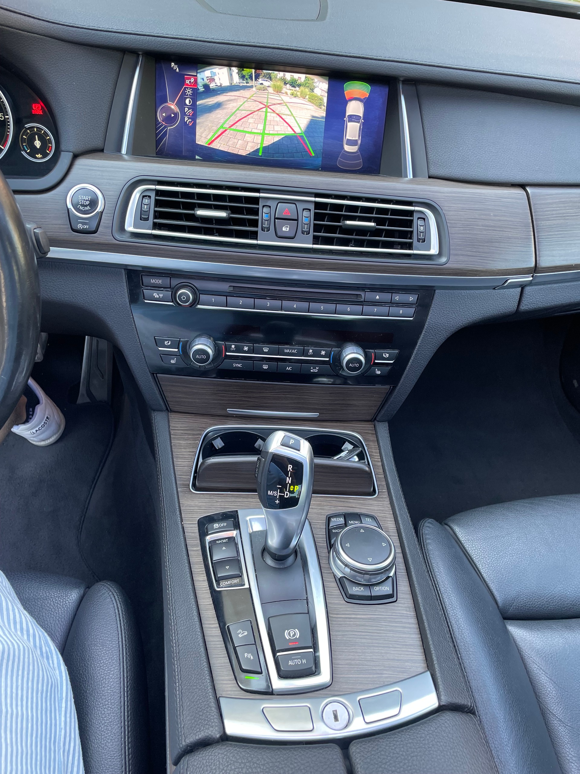 BMW 750d Xdrive Mpaket-image-8