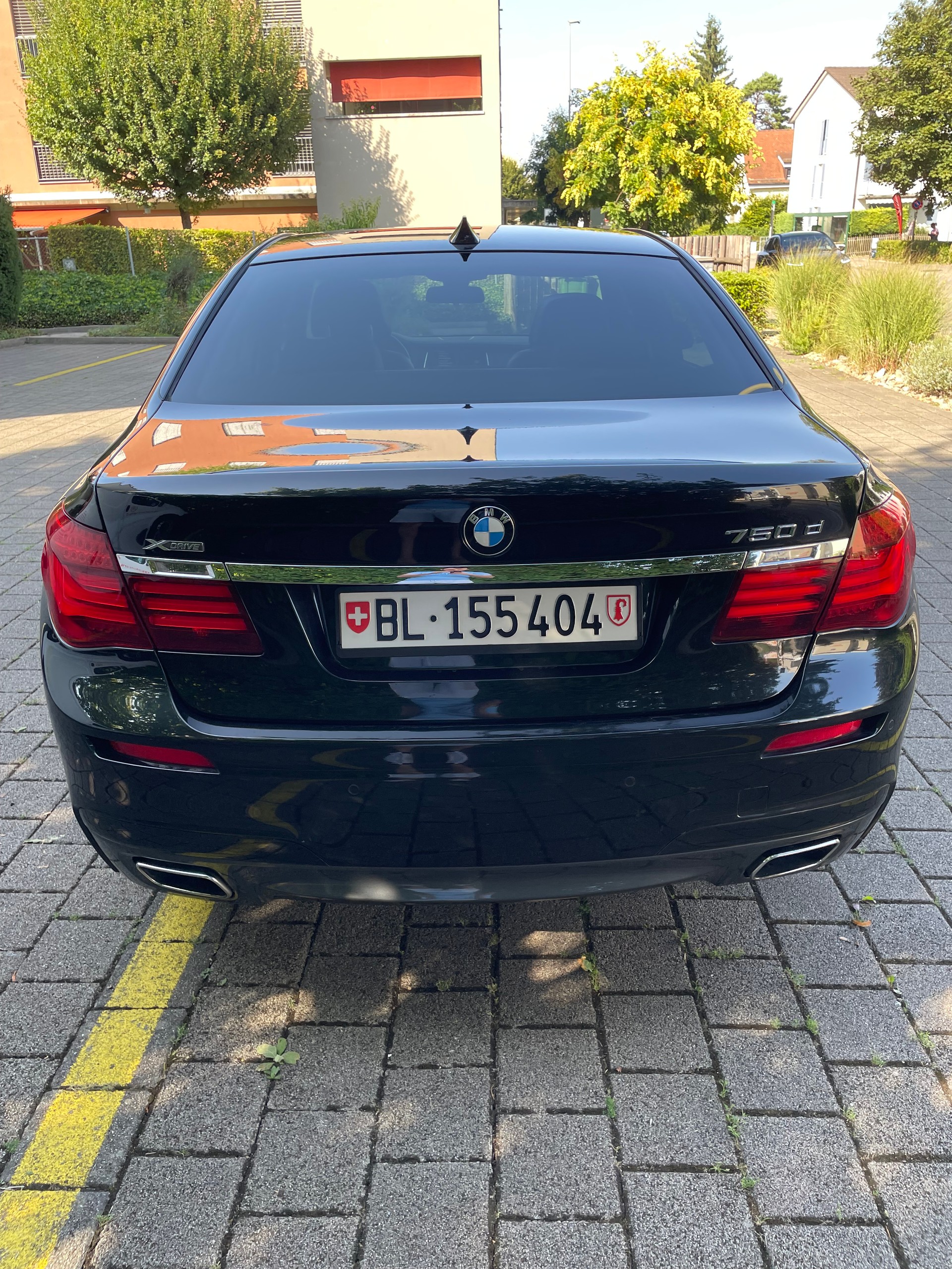 BMW 750d Xdrive Mpaket-image-17