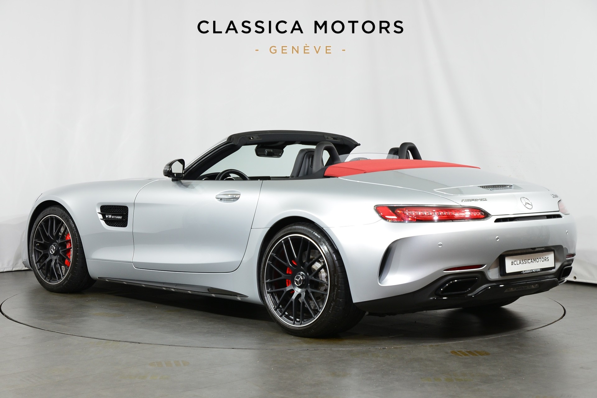 MERCEDES-BENZ AMG GT C Roadster Speedshift DCT-image-6