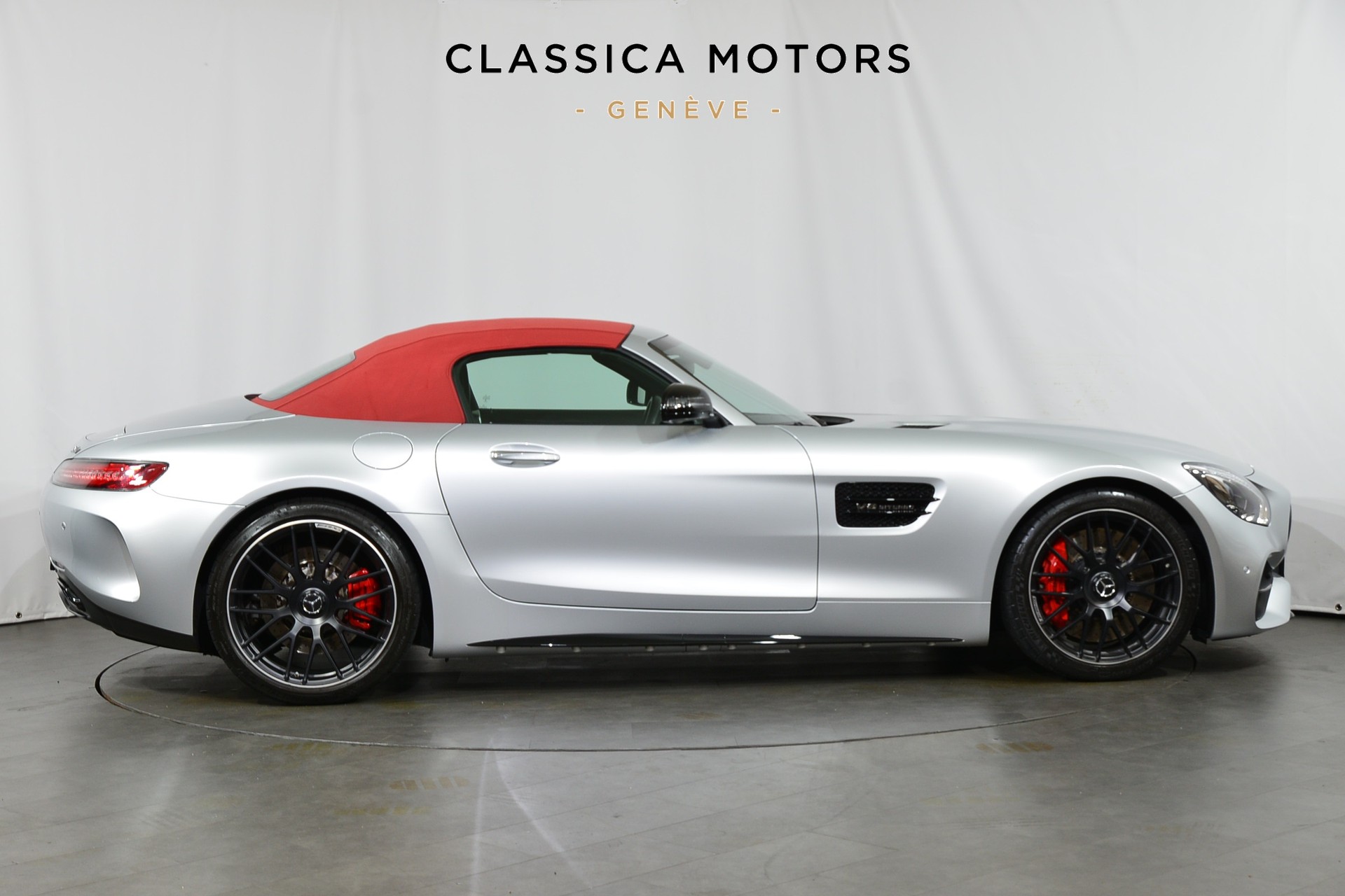 MERCEDES-BENZ AMG GT C Roadster Speedshift DCT-showroom-element-3
