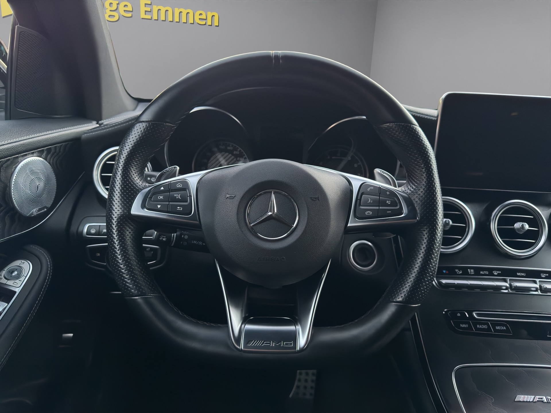 MERCEDES-BENZ GLC 63 AMG 4Matic+ 9G-Tronic-image-11