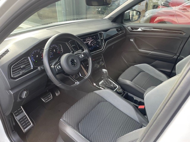 VW T-Roc 2.0 TSI R DSG 4Motion-image-4