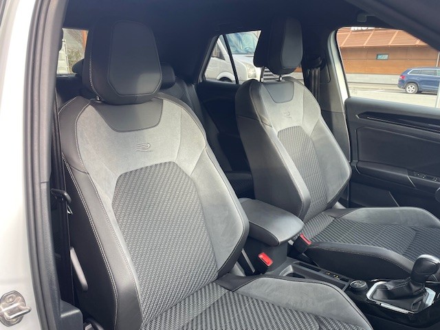 VW T-Roc 2.0 TSI R DSG 4Motion-image-6