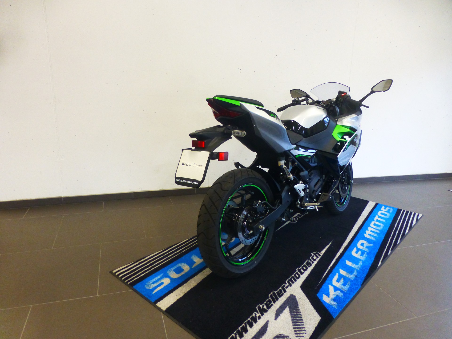 KAWASAKI Ninja e-1-image-11