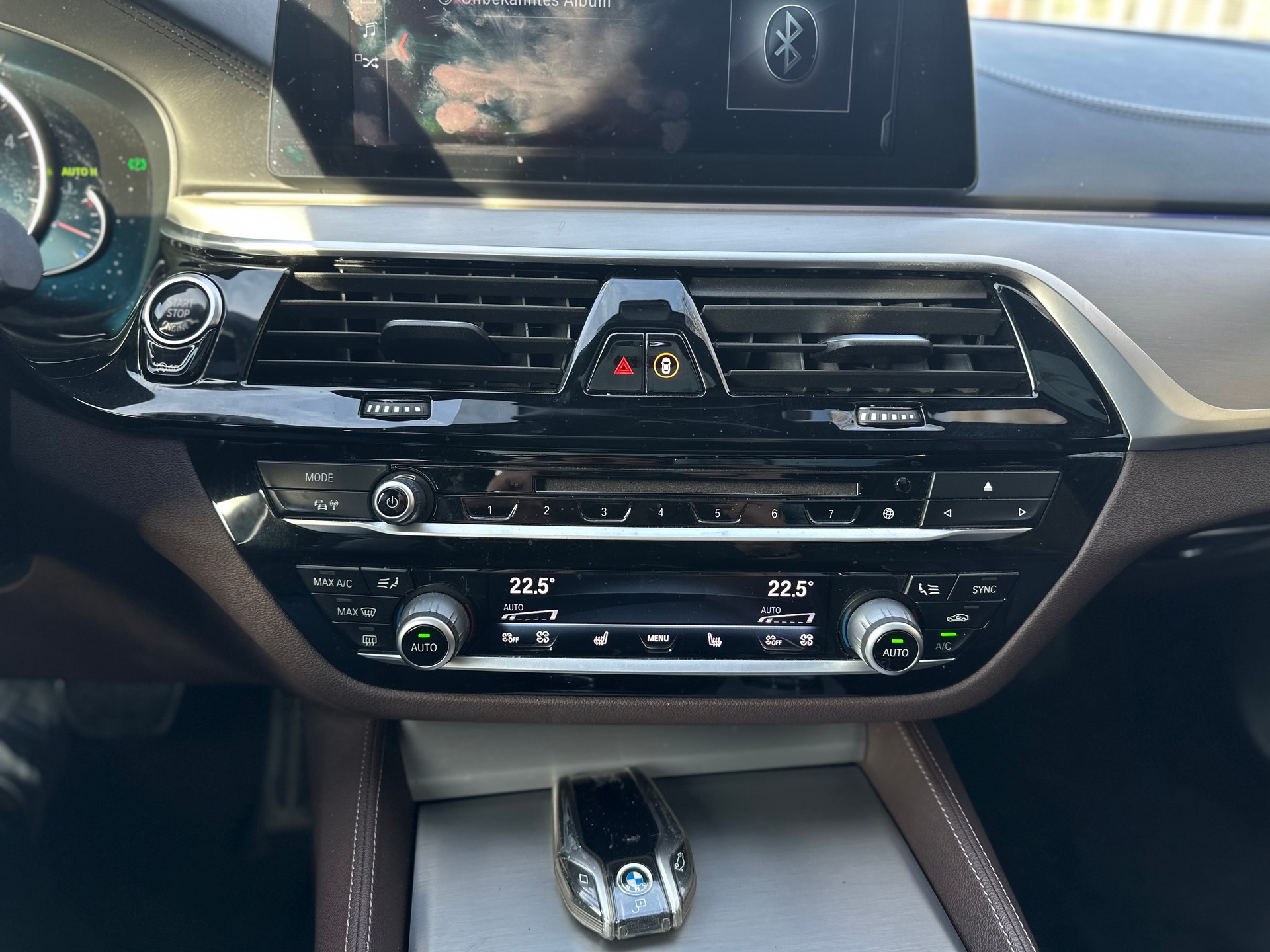 BMW 540d xDrive Touring M Sport Steptronic-image-11