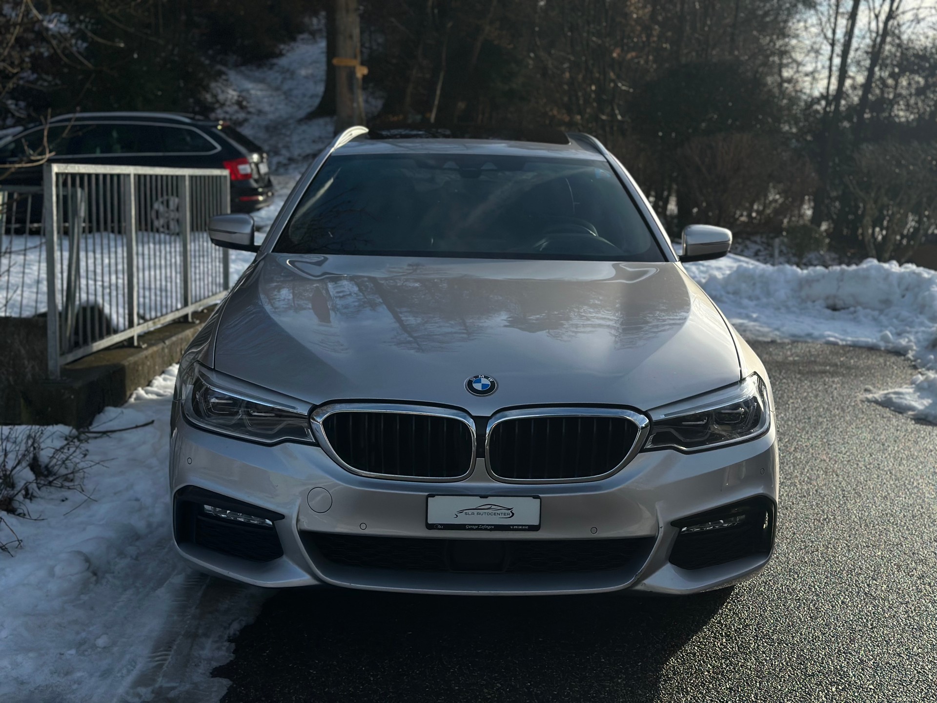 BMW 540d xDrive Touring M Sport Steptronic-image-1