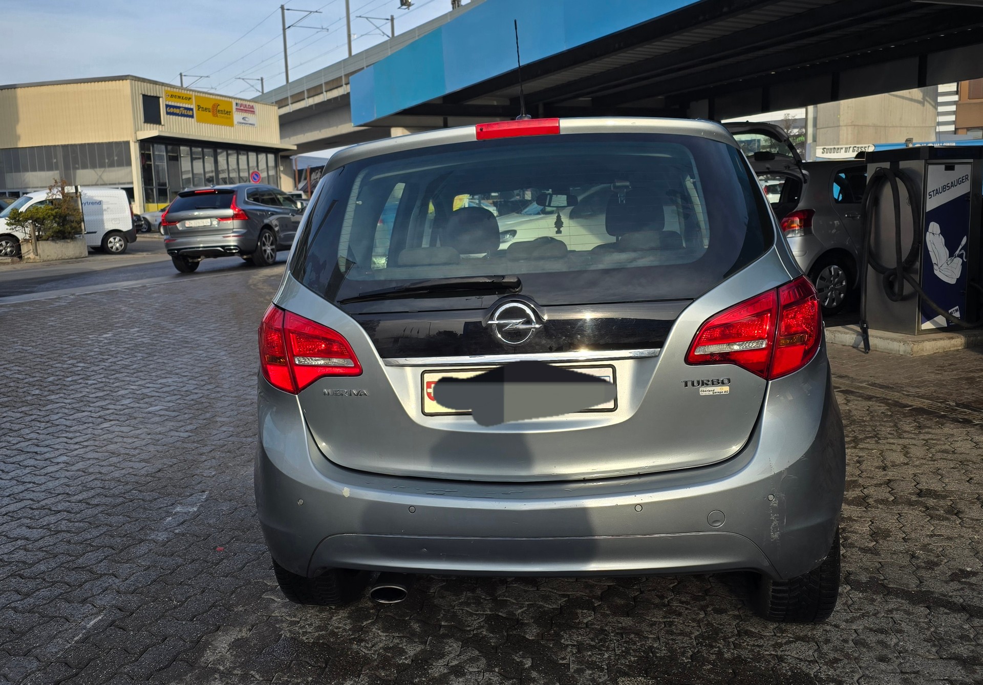 OPEL Meriva 1.4 Turbo Active Edition-image-2