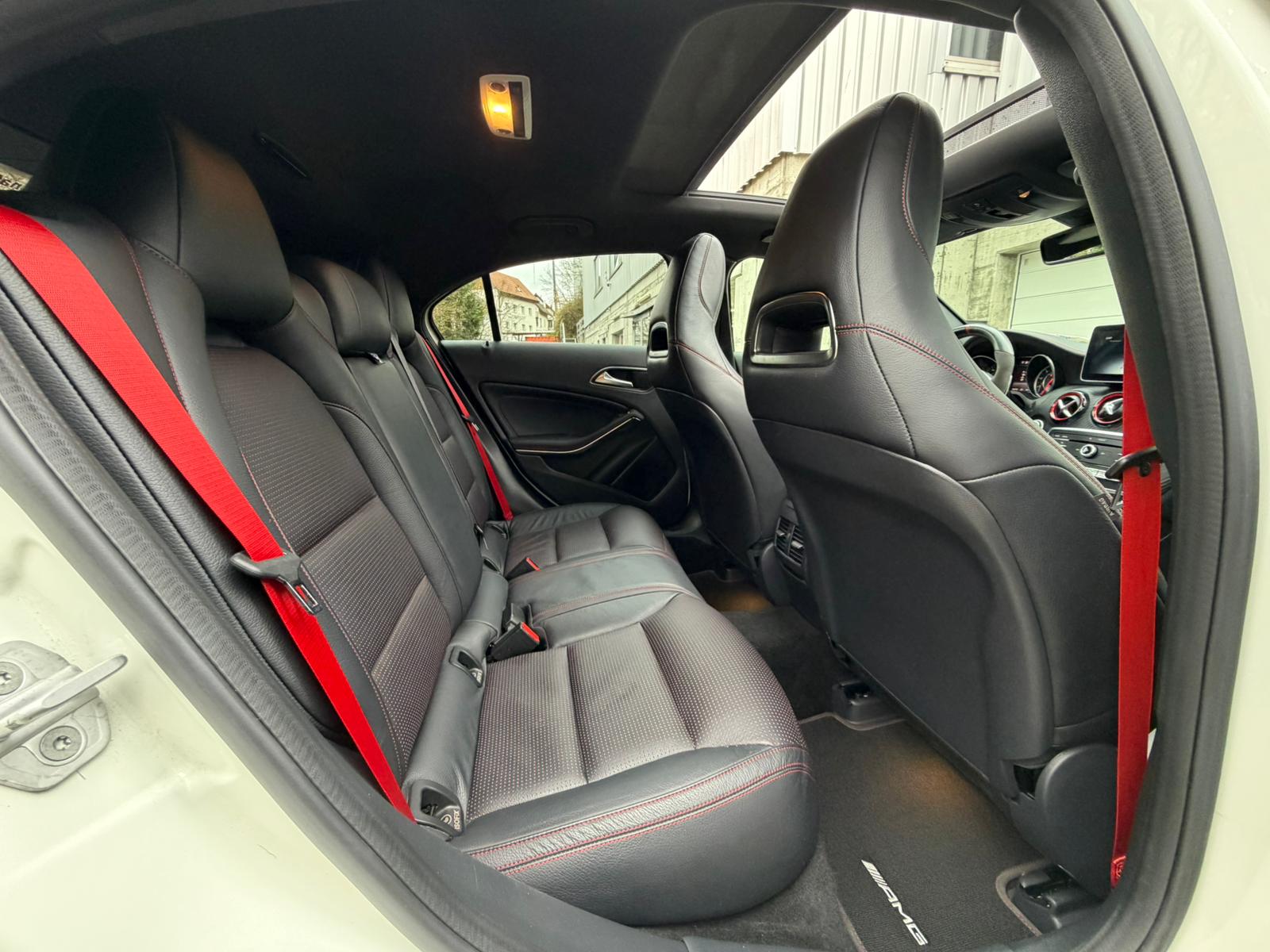 MERCEDES-BENZ A 45 AMG 4Matic Speedshift 7G-DCT-image-16