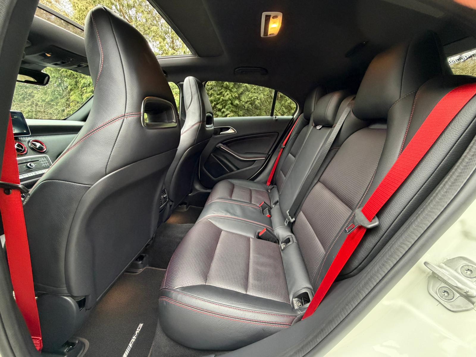 MERCEDES-BENZ A 45 AMG 4Matic Speedshift 7G-DCT-image-14