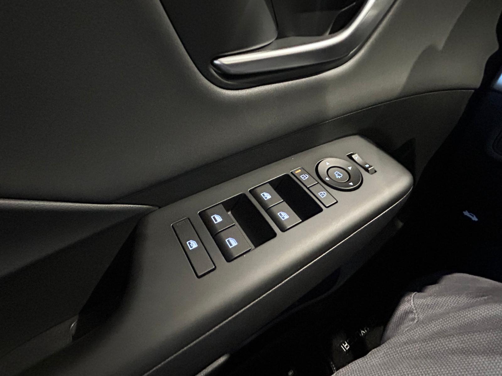 HYUNDAI Kona 1.6 GDi HEV Amplia DCT-image-15