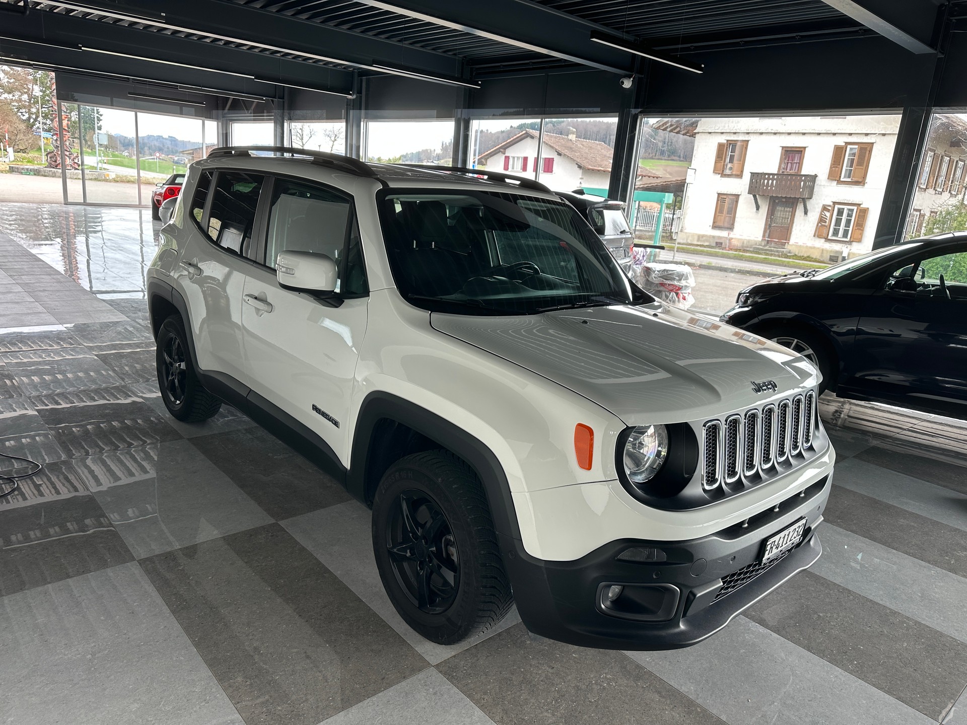 JEEP Renegade 1.4 Turbo Freedom AWD-image-1