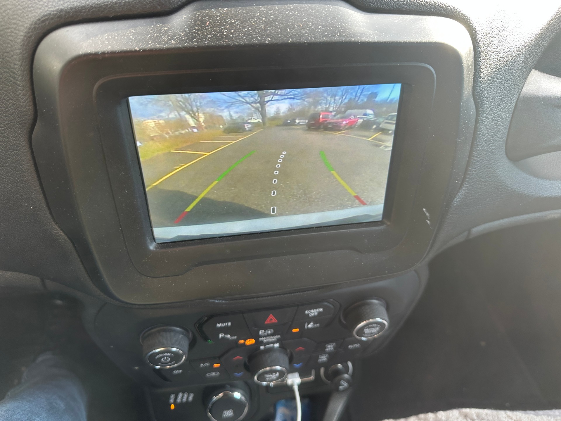 JEEP Renegade 1.4 Turbo Freedom AWD-image-5