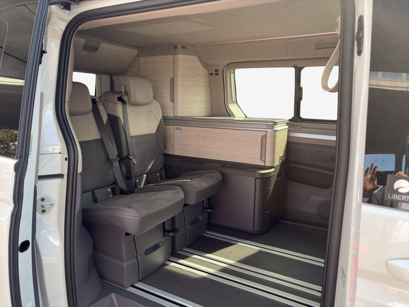 VW California 2.0 TDI Ocean Liberty-image-11
