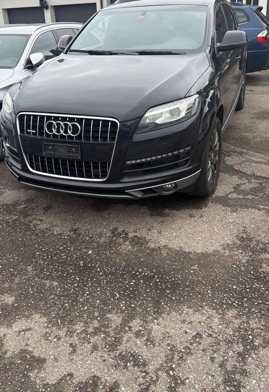 AUDI Q7 3.0 TDI quattro tiptronic-image-1