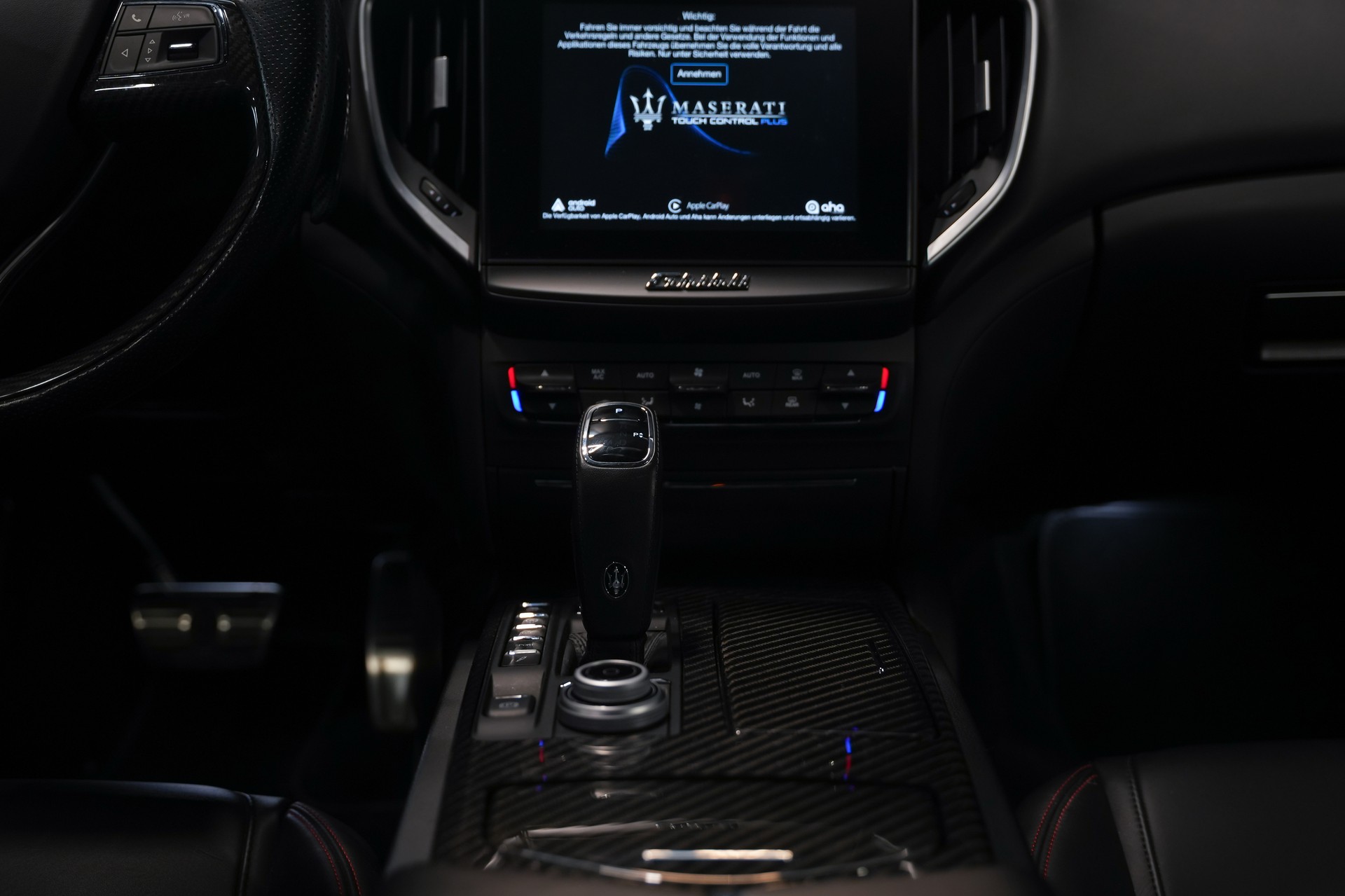 MASERATI Ghibli S Q4 3.0 GranSport Automatica / Carbon Paket / Top Ausstattung / Service gepflegt-image-14