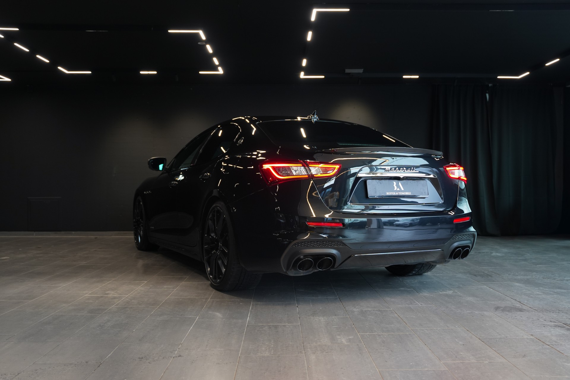 MASERATI Ghibli S Q4 3.0 GranSport Automatica / Carbon Paket / Top Ausstattung / Service gepflegt-image-7