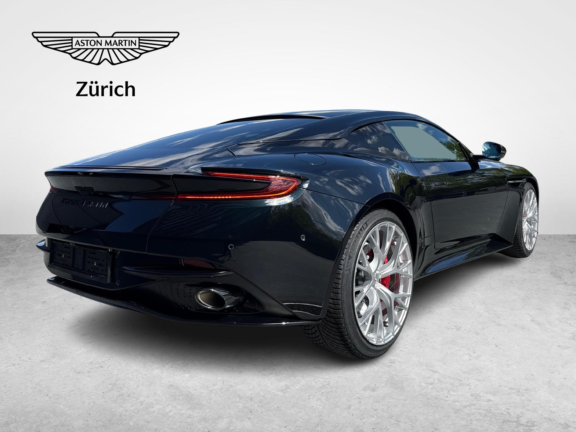 ASTON MARTIN DB12 Coupé 4.0 V8 Bi-Turbo-image-4