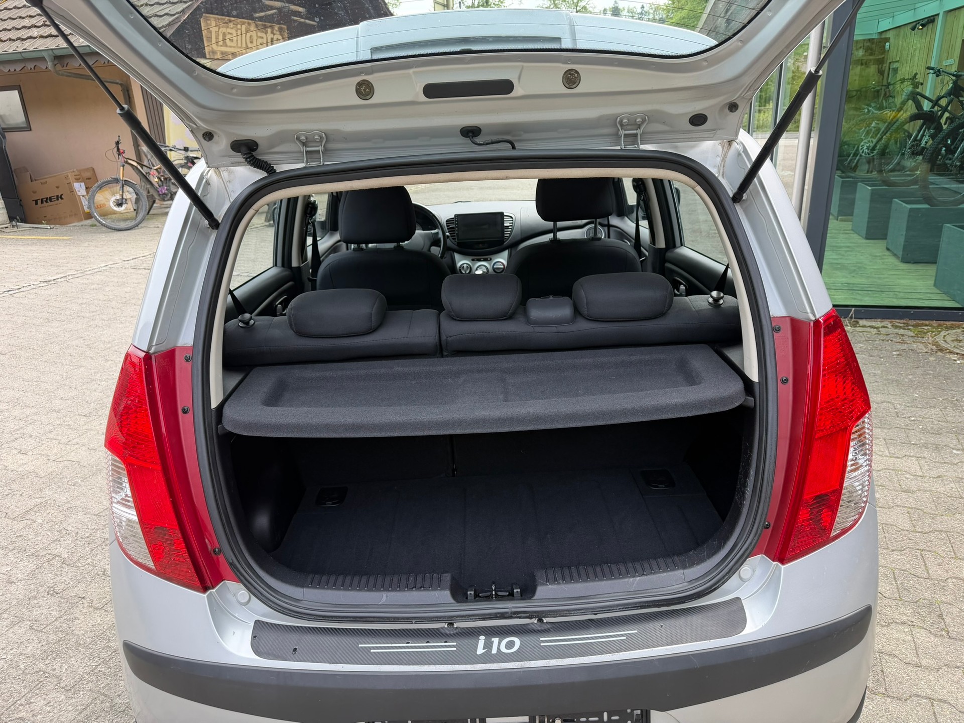 HYUNDAI i10 1.2 Style-image-10