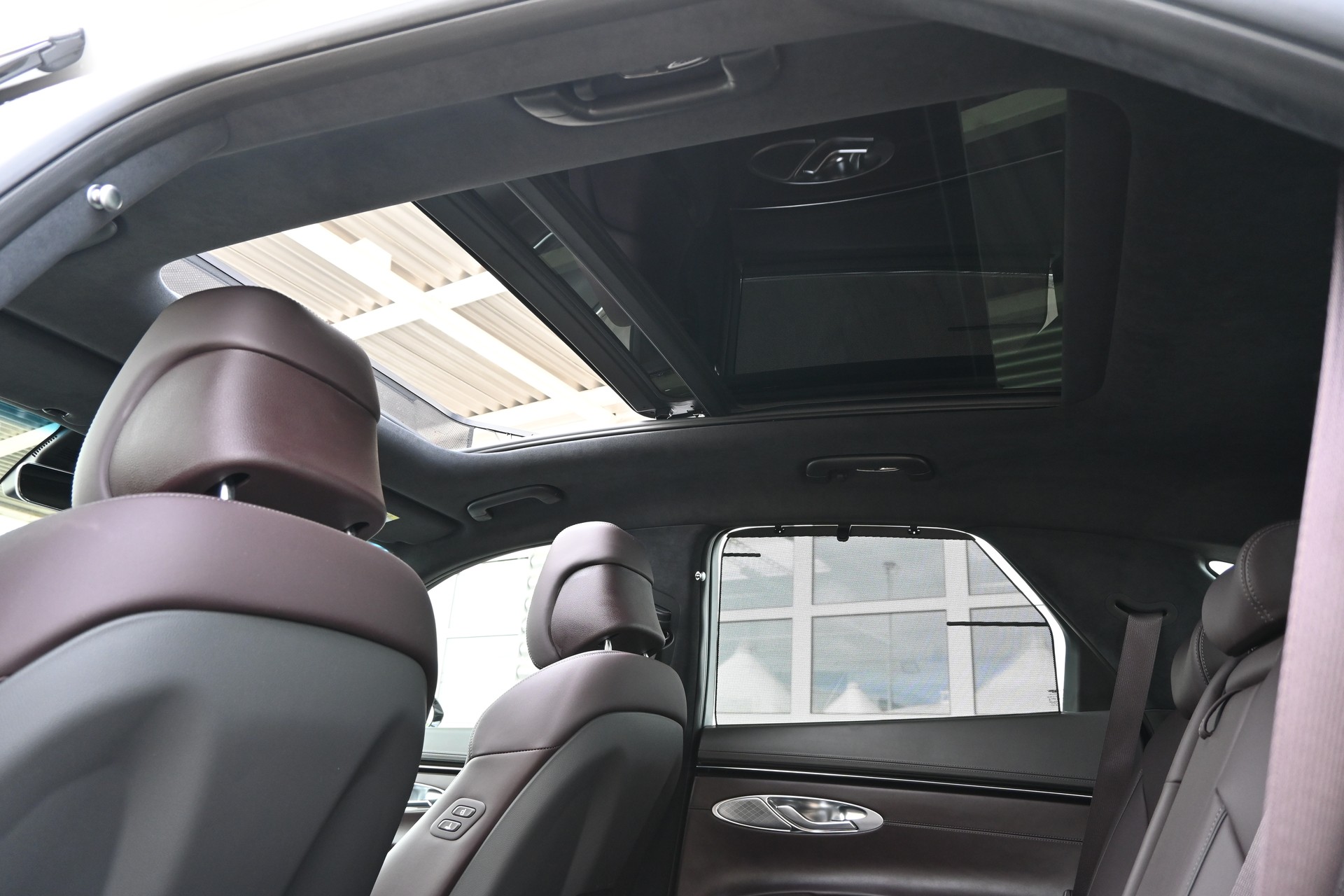 GENESIS GV70 2.2 CRDI Luxury AT8 AWD + (CH Auto) Voll-Ausstattung-image-8