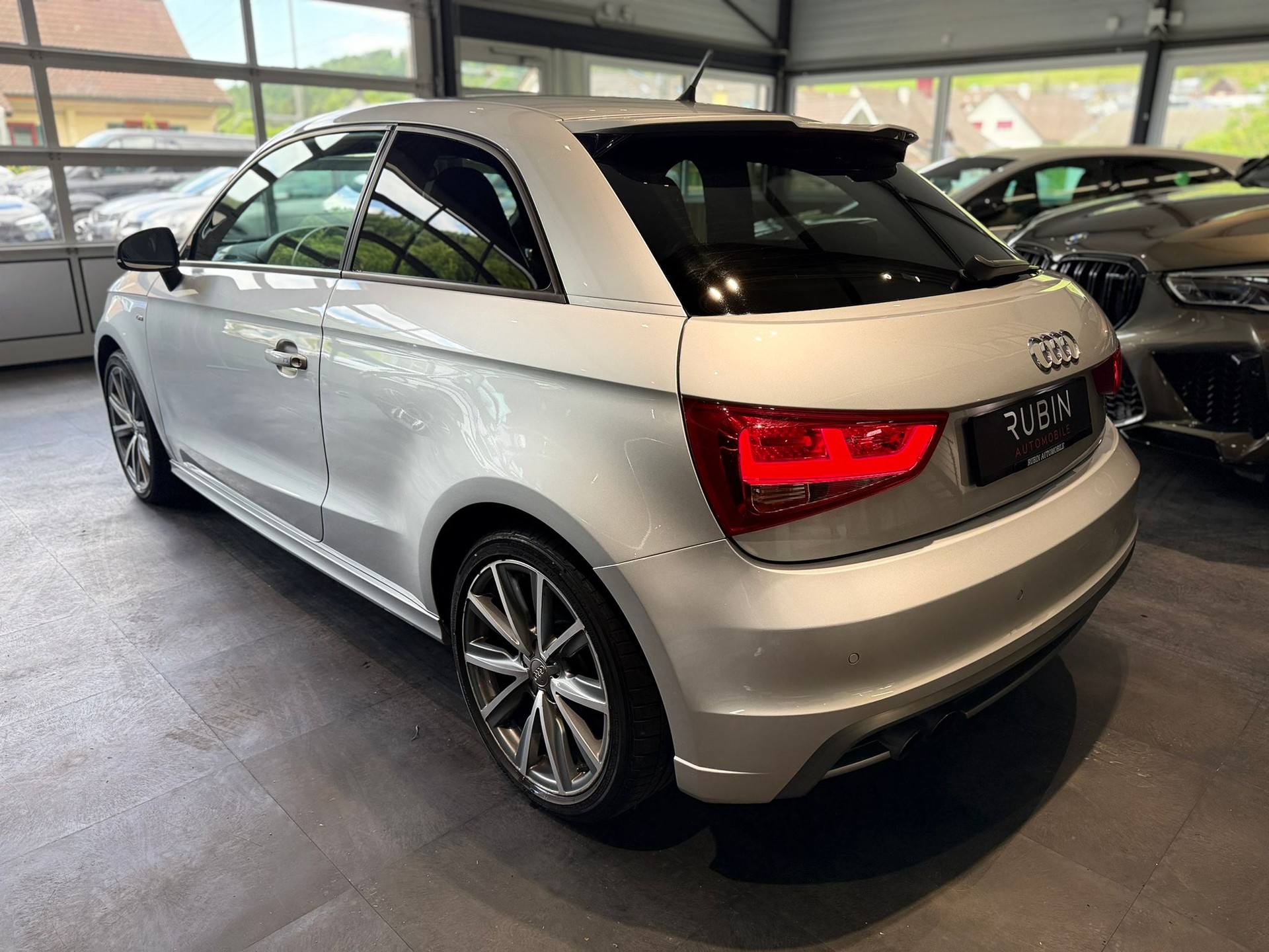 AUDI A1 Sport 1.4 TFSI Ambition S-tronic-showroom-element-2