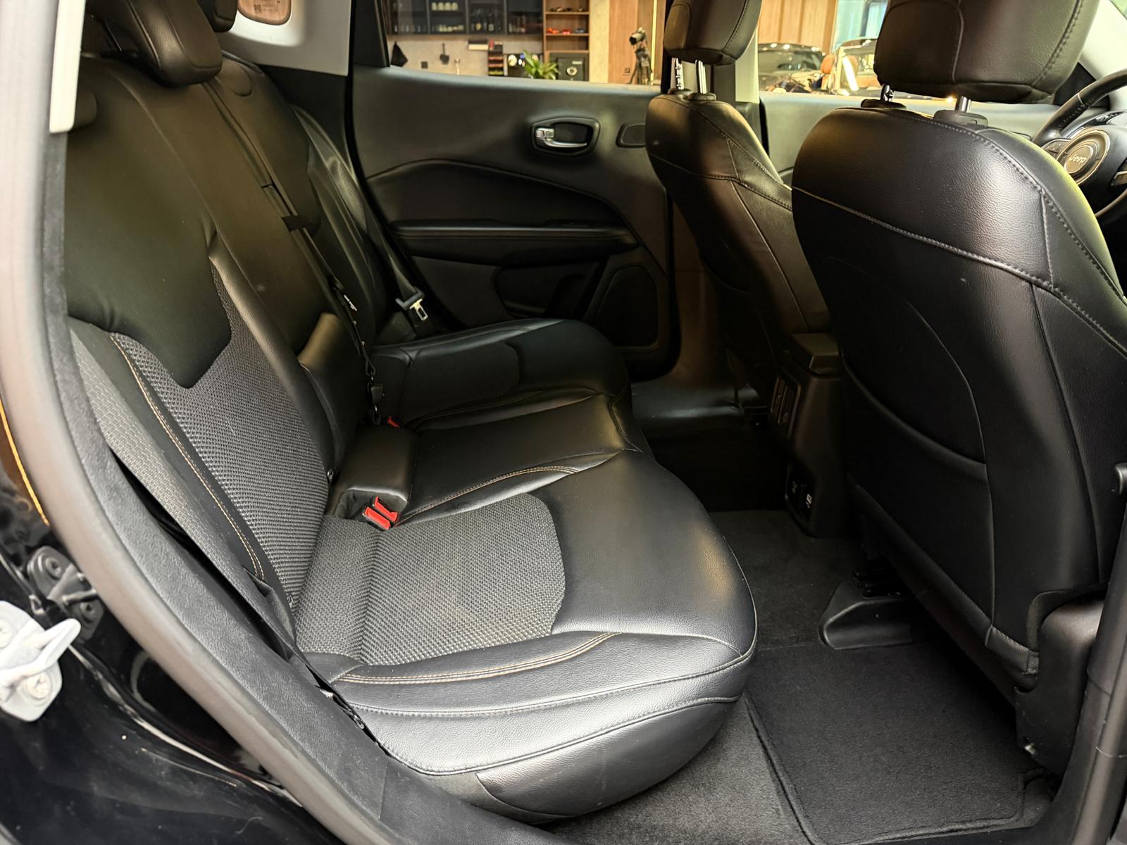 JEEP Compass 2.0 CRD Limited AWD-image-19